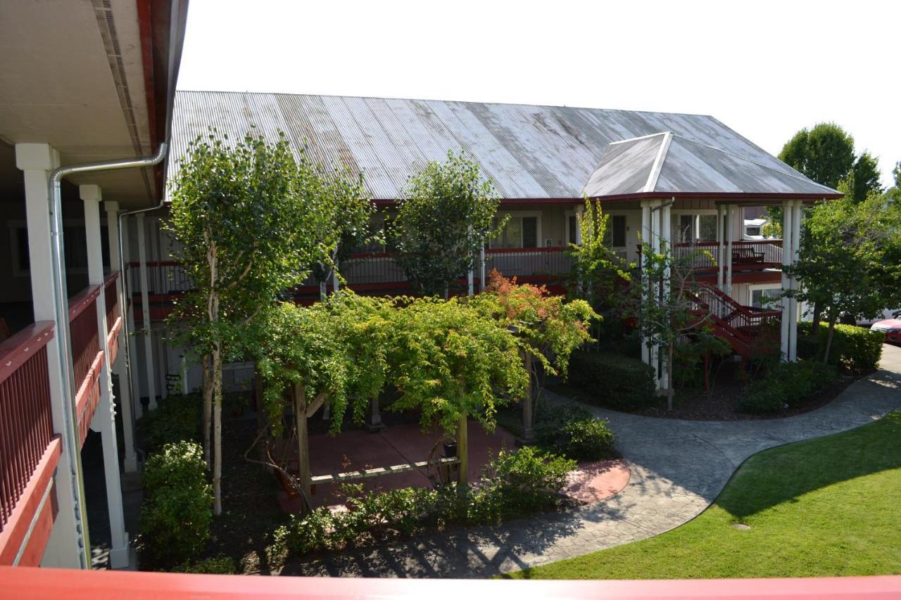 Sebastopol Inn Buitenkant foto